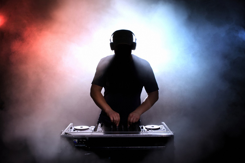 Dobry DJ SKLEP - gdzie kupowa sprzt muzyczny?